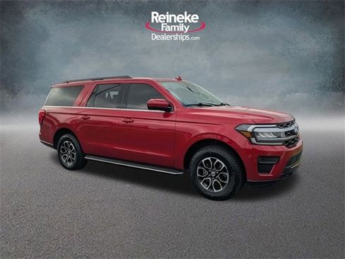 Certified 2022 Ford Expedition Max XLT image 3