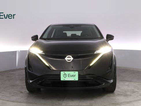 Used 2023 Nissan Ariya FWD image 12