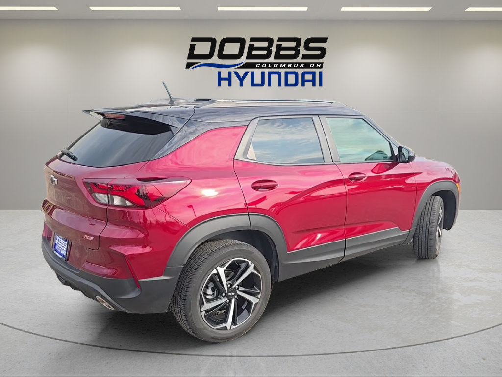 Used 2023 Chevrolet TrailBlazer RS w/ Sun and Liftgate Package AWD/4WD image 5