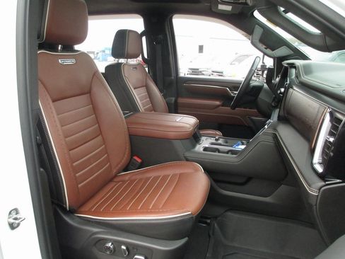 Used 2024 GMC Sierra 2500 Denali Ultimate image 24