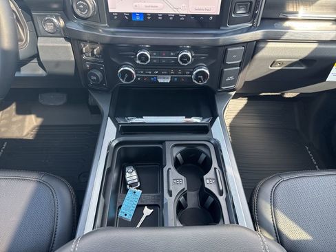 New 2025 Ford F250 Lariat w/ Lariat Ultimate Package image 30