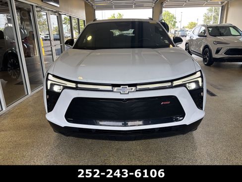 Used 2024 Chevrolet Blazer EV RS AWD/4WD image 2