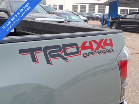 Used 2023 Toyota Tacoma TRD Off-Road AWD/4WD image 9