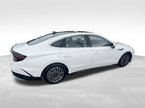 Used 2024 Hyundai Sonata Limited FWD image 9