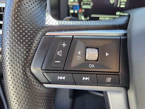 Used 2024 Mitsubishi Outlander SE FWD image 25