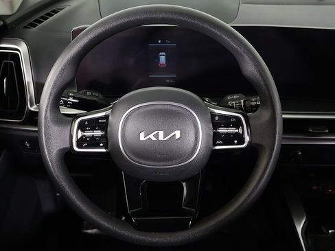 Used 2025 Kia Sorento LX image 37