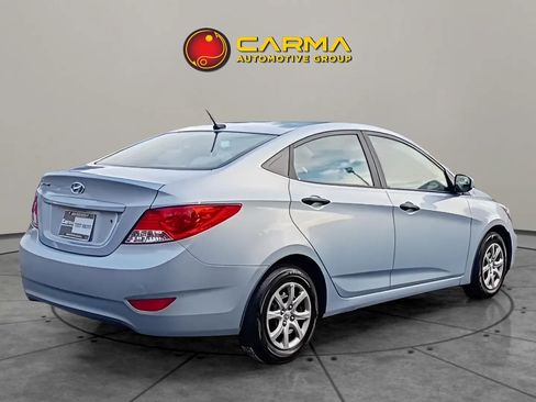 Used 2012 Hyundai Accent GLS image 5