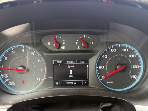 Used 2019 Chevrolet Traverse LT FWD image 13