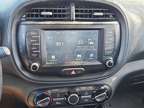 Used 2020 Kia Soul S image 12