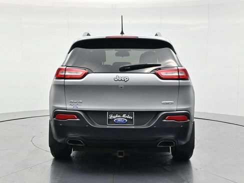 Used 2016 Jeep Cherokee Latitude w/ Safety/Convenience Group AWD/4WD image 6