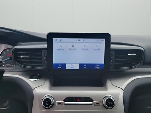 Used 2022 Ford Explorer XLT image 20