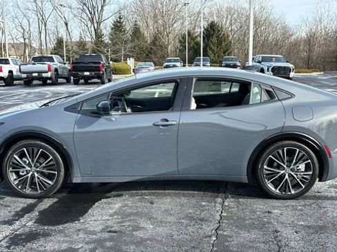 New 2026 Toyota Prius XLE image 4