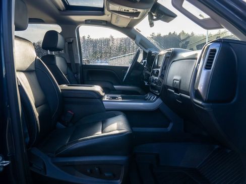 Used 2018 Chevrolet Silverado 1500 LTZ Z71 w/ Centennial Edition image 14