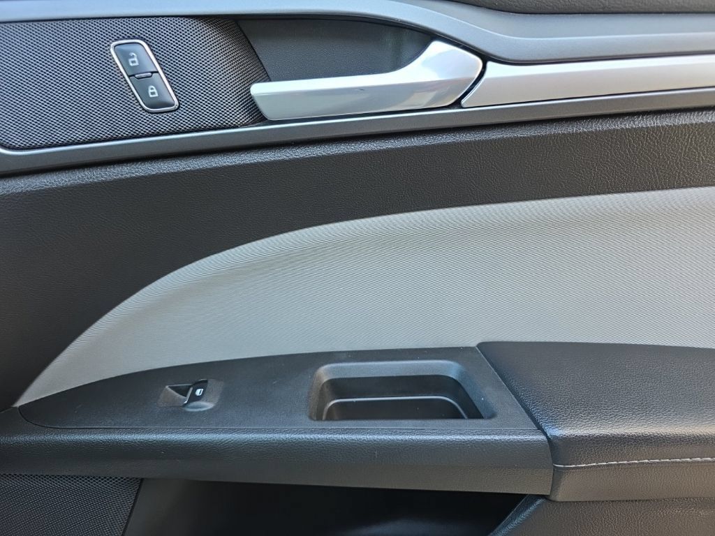 Used 2016 Ford Fusion S FWD image 20