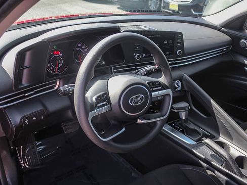 Certified 2023 Hyundai Elantra SEL image 22