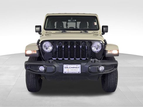 Used 2022 Jeep Gladiator Sport AWD/4WD image 2