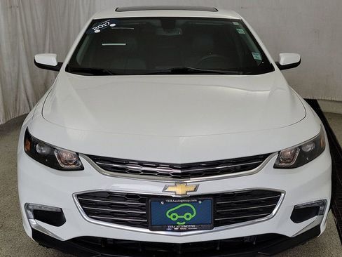Certified 2017 Chevrolet Malibu Premier w/ Premier Sun and Wheel Package image 4