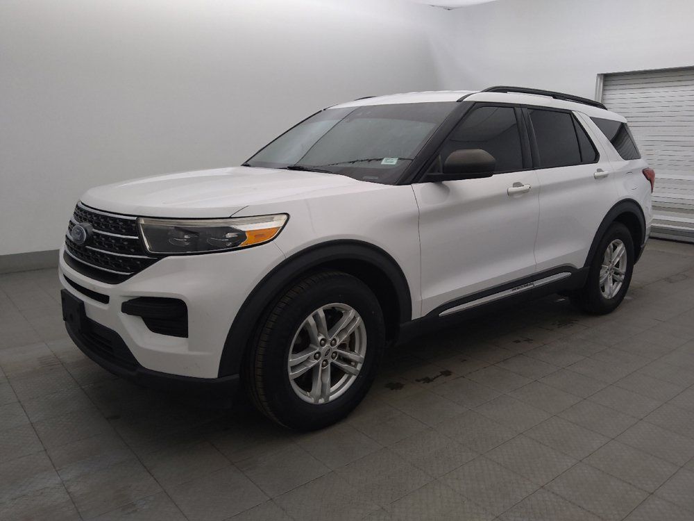 Used 2021 Ford Explorer XLT RWD image 2