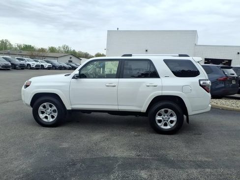 Certified 2024 Toyota 4Runner SR5 Premium w/ Moonroof Package AWD/4WD image 20