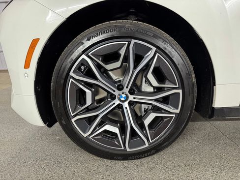 Used 2026 BMW iX xDrive45 AWD/4WD image 19