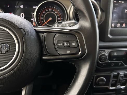 Used 2021 Jeep Wrangler Unlimited Sport image 15