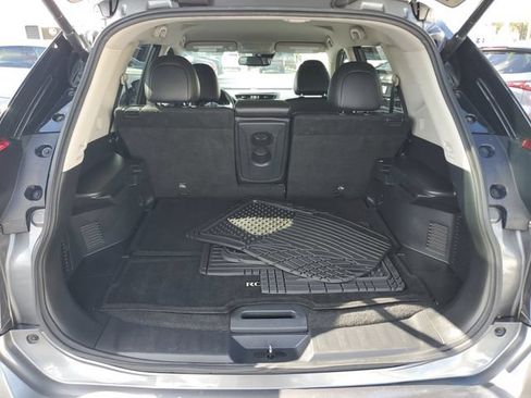 Used 2019 Nissan Rogue SL FWD image 10