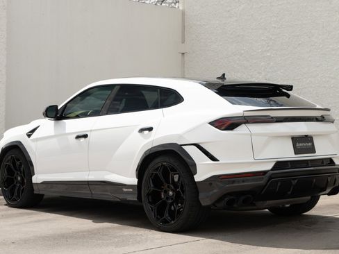 Used 2024 Lamborghini Urus Performante image 9