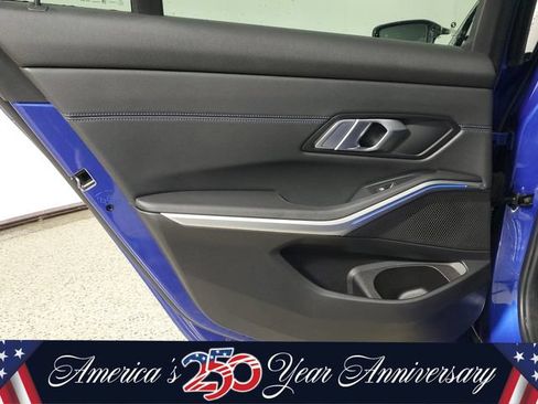 Used 2021 BMW 330i Sedan w/ M Sport Package RWD image 16