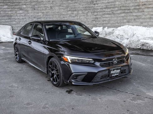 Certified 2022 Honda Civic Sport image 2