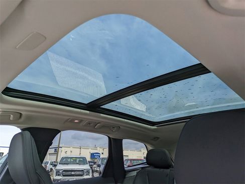 New 2026 Volvo XC60 B5 Core w/ Climate Package image 20