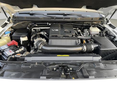 Used 2022 Nissan Frontier SV w/ Technology Package image 12