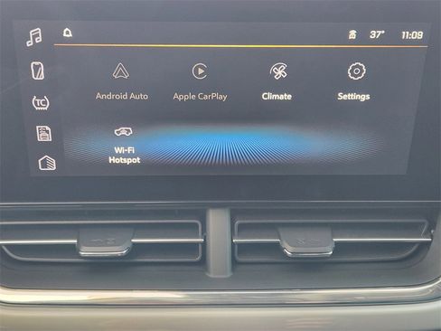 New 2026 Chevrolet Trax LT w/ Driver Confidence Package image 12