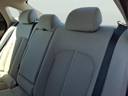 Used 2016 Kia Optima LX image 11