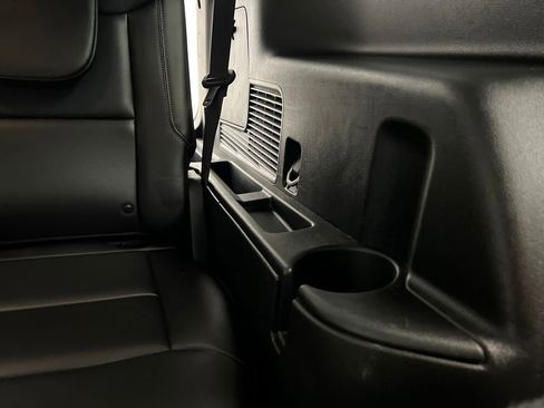 Used 2024 Ford Explorer XLT w/ Equipment Group 202A image 32