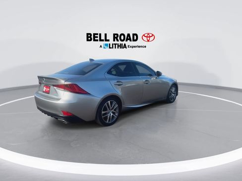 Used 2019 Lexus IS 300 image 8