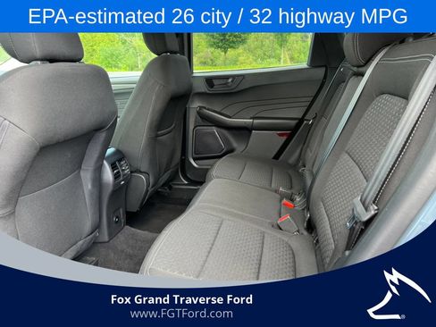 Used 2023 Ford Escape Active w/ Tech Pack #1 AWD/4WD image 4