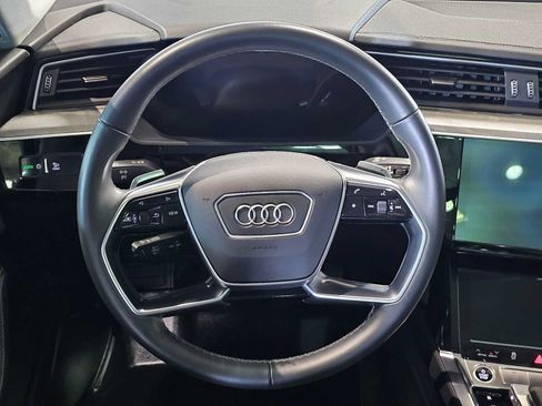 Used 2023 Audi e-tron Premium Plus w/ Premium Plus Package AWD/4WD image 21
