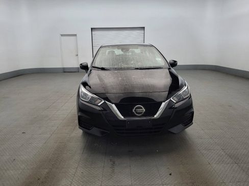 Used 2021 Nissan Versa SV FWD image 14