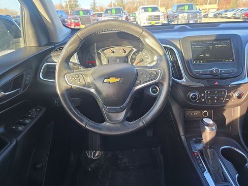 Used 2019 Chevrolet Equinox LT image 16