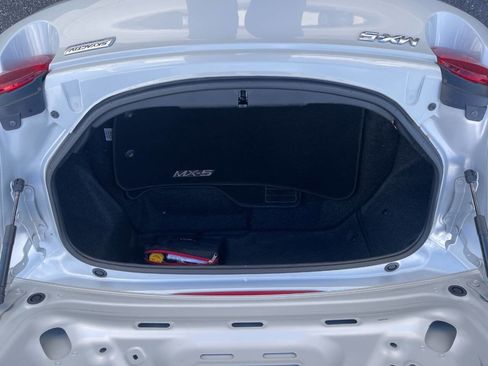 Used 2016 MAZDA MX-5 Miata Sport image 21