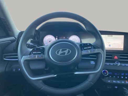 New 2026 Hyundai Elantra Limited image 17