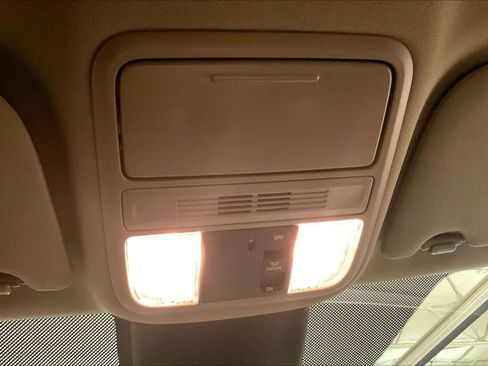 Used 2021 Honda Odyssey LX image 35