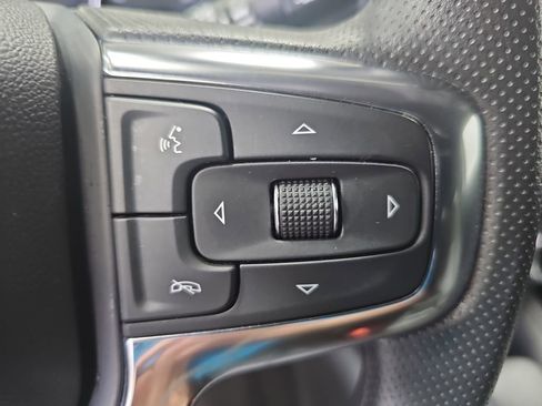 Used 2025 Chevrolet Blazer LT AWD/4WD image 17