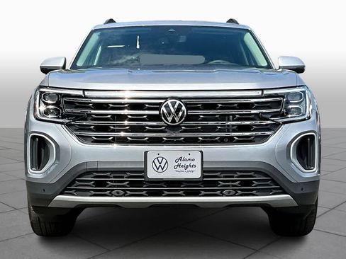 New 2026 Volkswagen Atlas SE FWD image 3