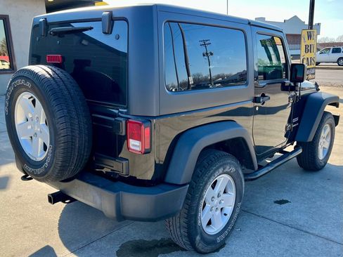 Used 2017 Jeep Wrangler Sport w/ Quick Order Package 24S AWD/4WD image 7