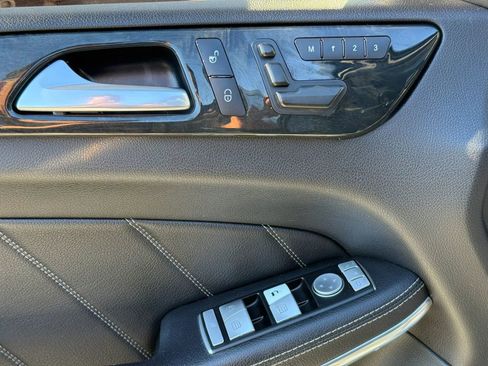 Used 2014 Mercedes-Benz GL 450 4MATIC image 18