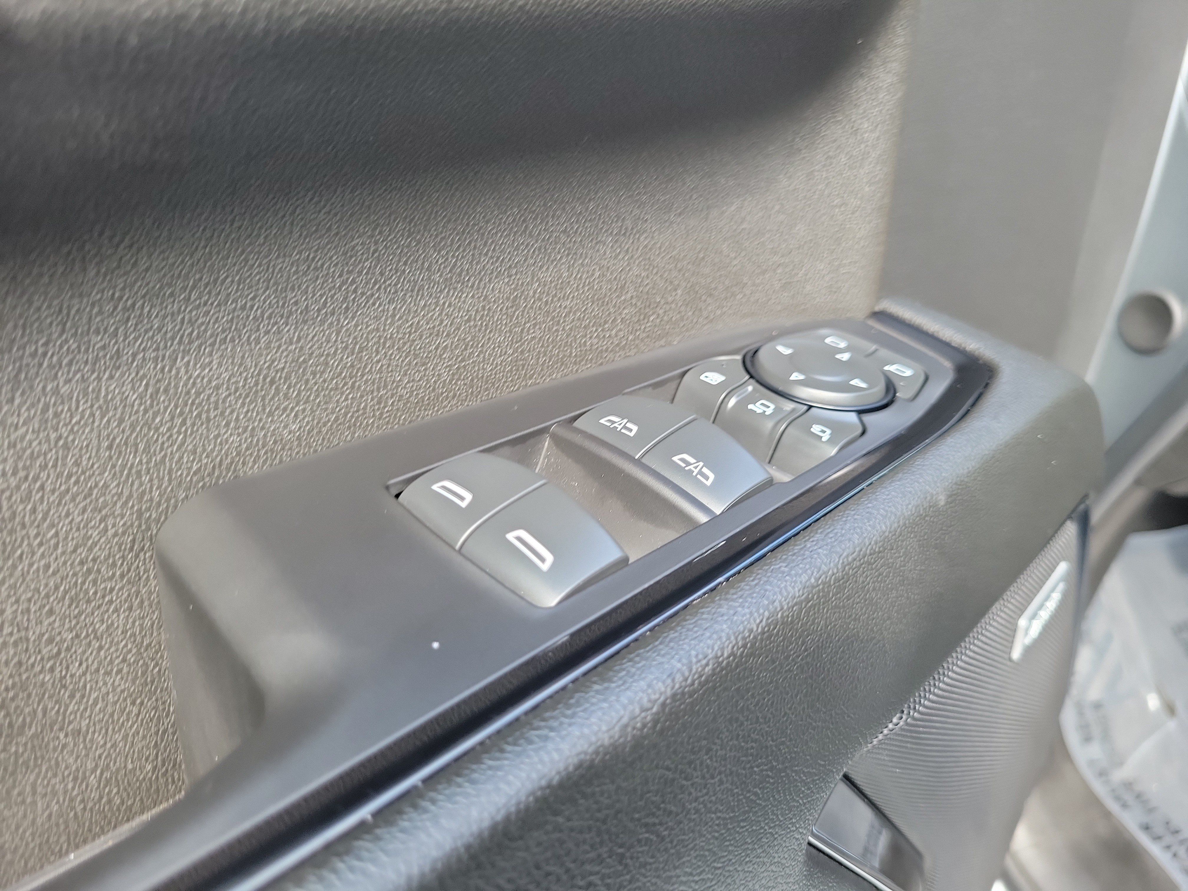 Used 2024 GMC Sierra 2500 AT4 w/ AT4 Premium Plus Package AWD/4WD image 23