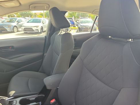 Used 2022 Toyota Corolla LE FWD image 21