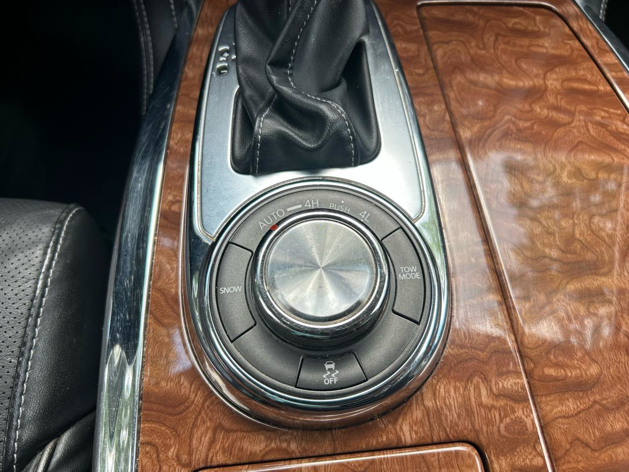 Used 2019 INFINITI QX80 Luxe w/ 22" Wheel Package AWD/4WD image 39
