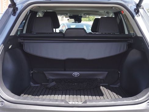 Certified 2024 Toyota Corolla Cross XLE w/ Convenience Package FWD image 8